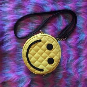 🙂 Betsey Johnson Smiley Cross Body Bag 🙂
